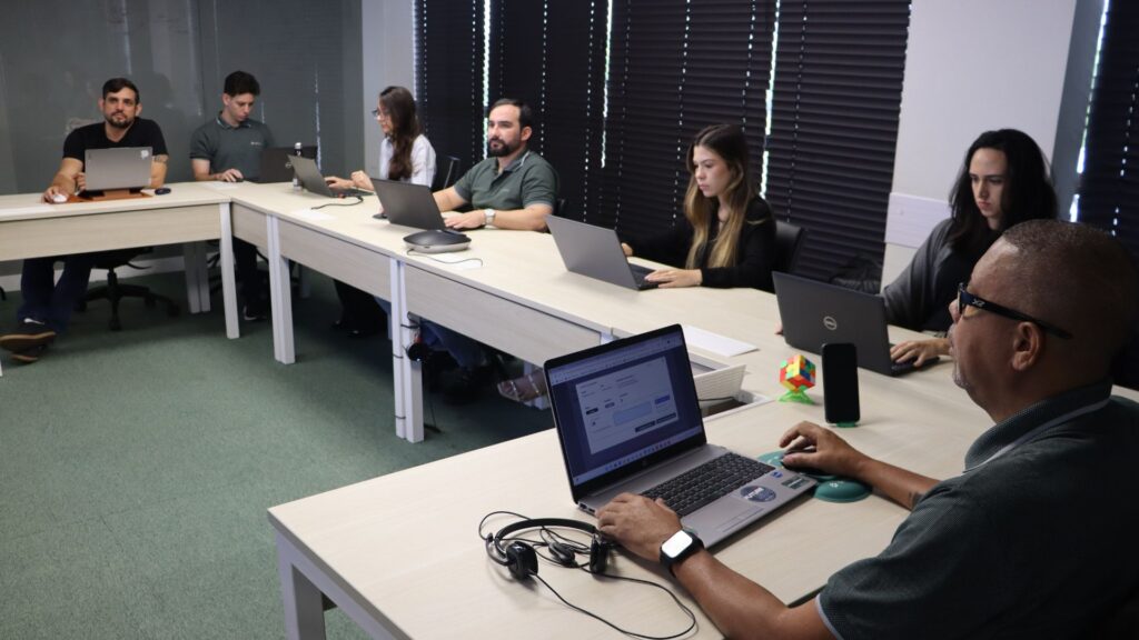 Como o Business Intelligence transforma a gestão de projetos industriais