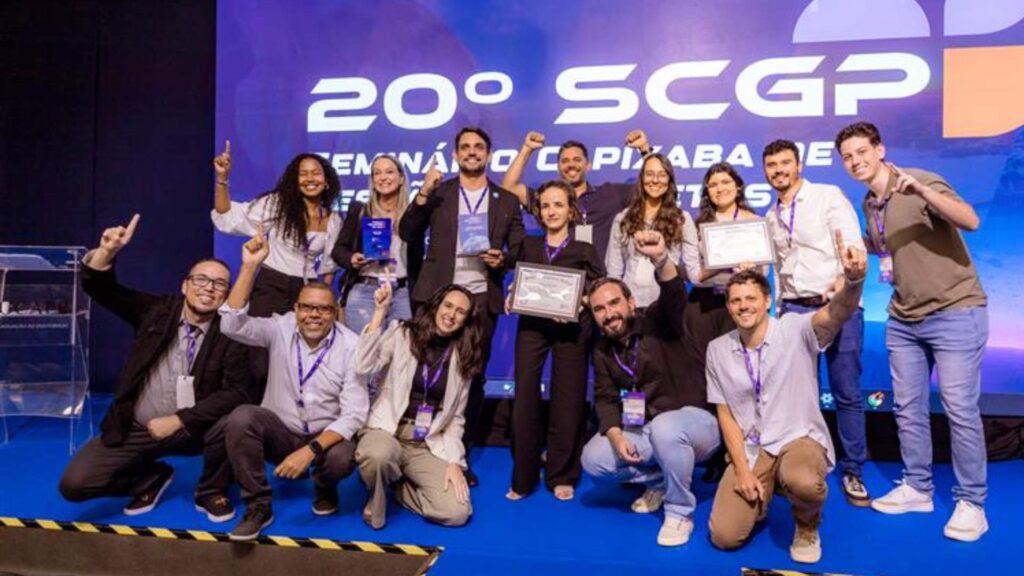 Equipe celebra PMO do ano Timenow