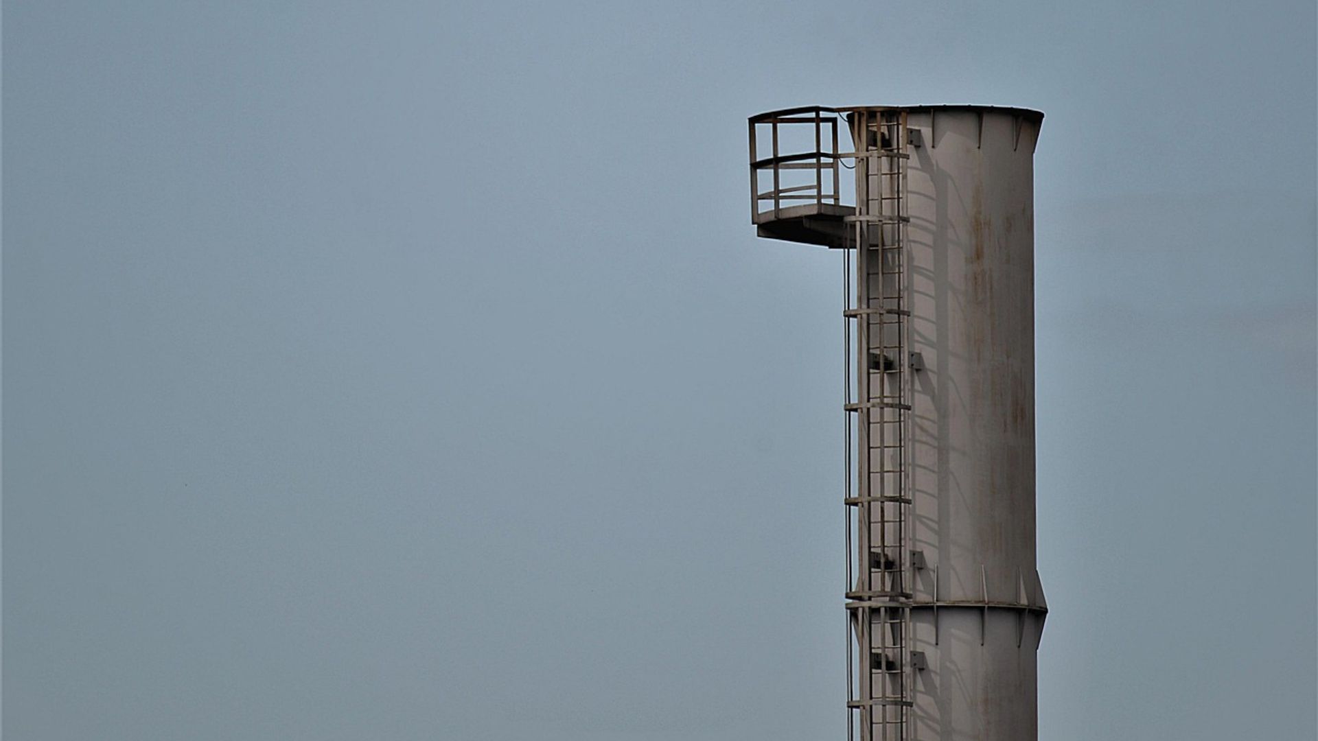 Modelagem econômica de turnarounds em ambientes de alta volatilidade: decisão de janela, escopo e risco sob análise quantitativa